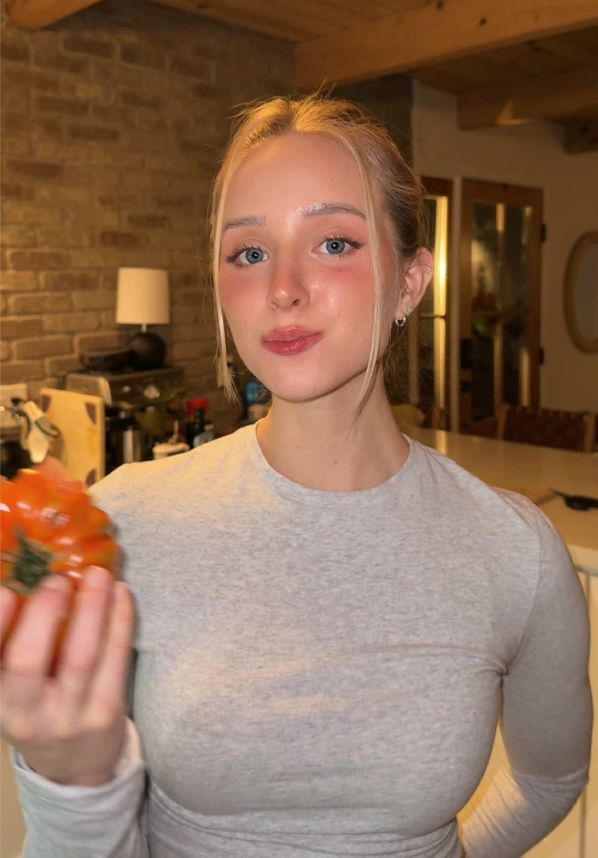 tomato 