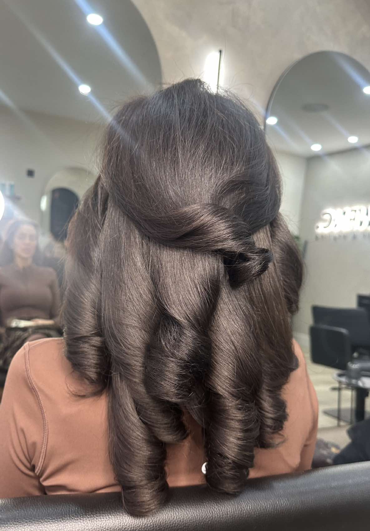 Blowdry with me✨💗  @L’Oréal Professionnel @Moroccanoil @headjoghair  #hair #blowout #blowdry #blowouttutorial #blowdrytutorial #hairstyle #hairstyles #hairsalon #haristylist #hairtok #hairtutorial #hairtransformation #hairsalon #trending #viral #foryou #fyp 