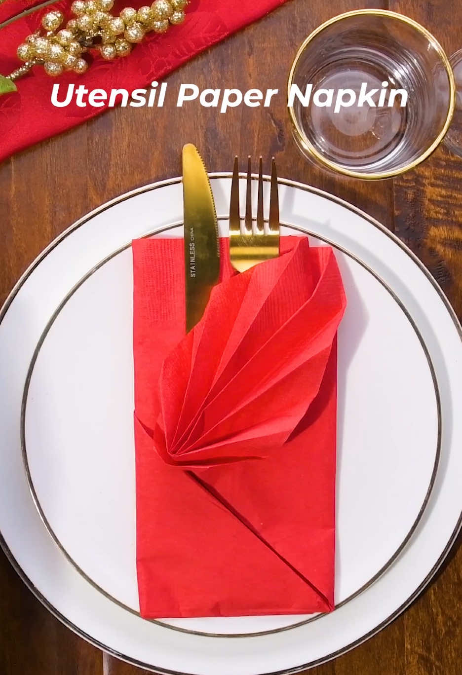 Set your holiday table with paper napkins! 🍽️❤️ They can be chic, trust me. #blossom #napkinfolding #napkins #tablesetting #fancytablesetting #christmasdinner #holidaydinner #fancydinner #sitdowndinner #party #partyhosting #partyplanning #folding #napkingfoldinghacks #foldinghacks #napkinhacks