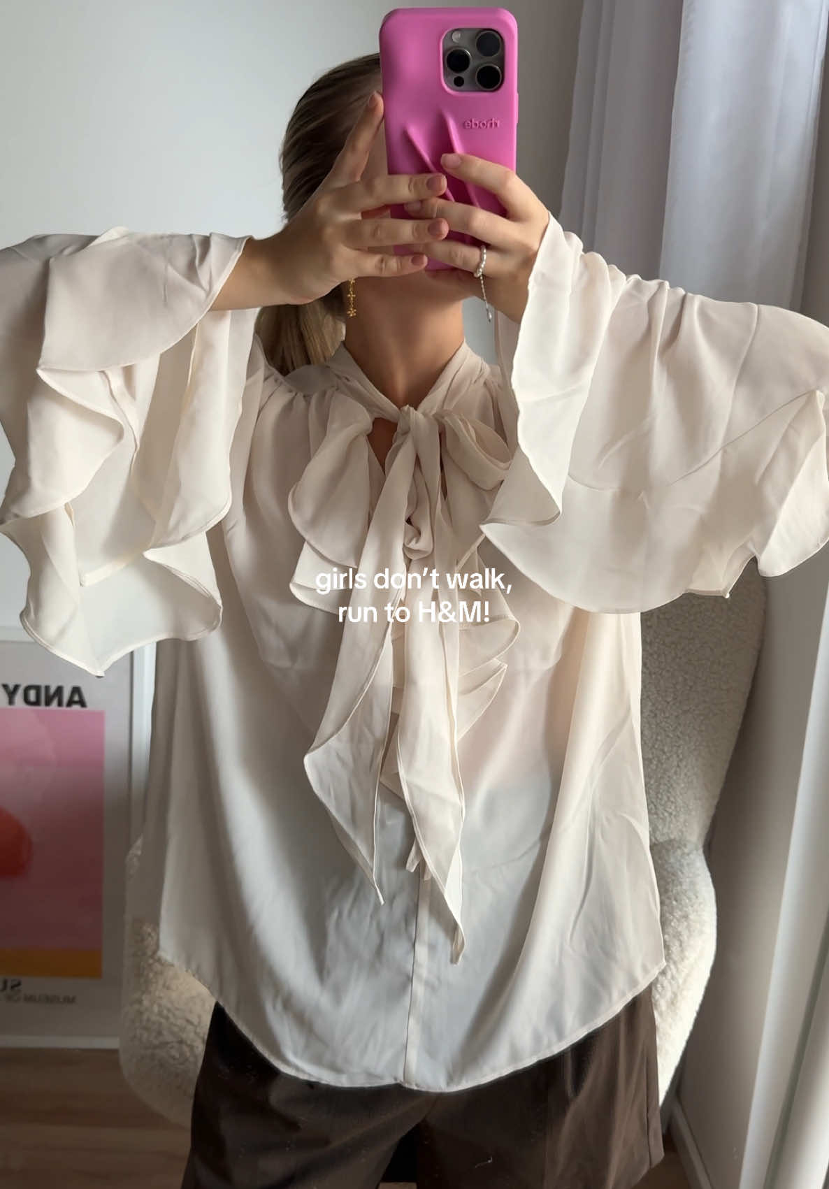 the prettiest blouse i’ve ever had in my life!!! 🤍 #hm #hmhaul #hmfind #fashionfind #boho #bohoblouse #bohotop #runtohm #fashionhaul #hauls 