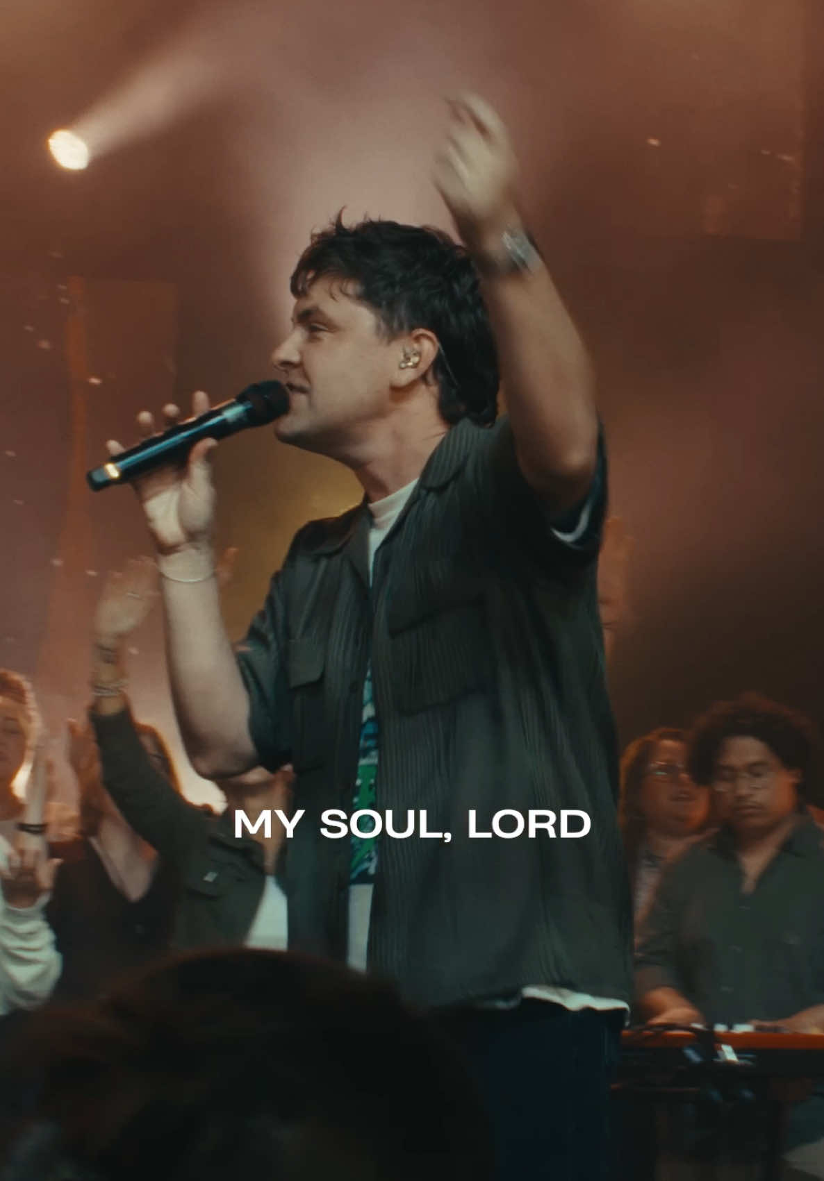 Pause and worship with The Well and the anthem ‘The Stand.’ Let this song remind you of faith, surrender, and His glory. 🙌🎶 Stream it now and share! #TheWell #TheStand #WorshipTok #ChristianMusic #GraceCityMusic #FaithTok #WorshipVibes #AcousticWorship #PraiseAndWorship #NewMusic #FYP #ViralWorship 
