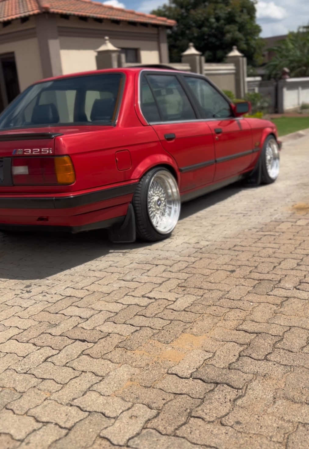 The colour of love❤️🤫 #rawcarculture #bmw #gusheshe 