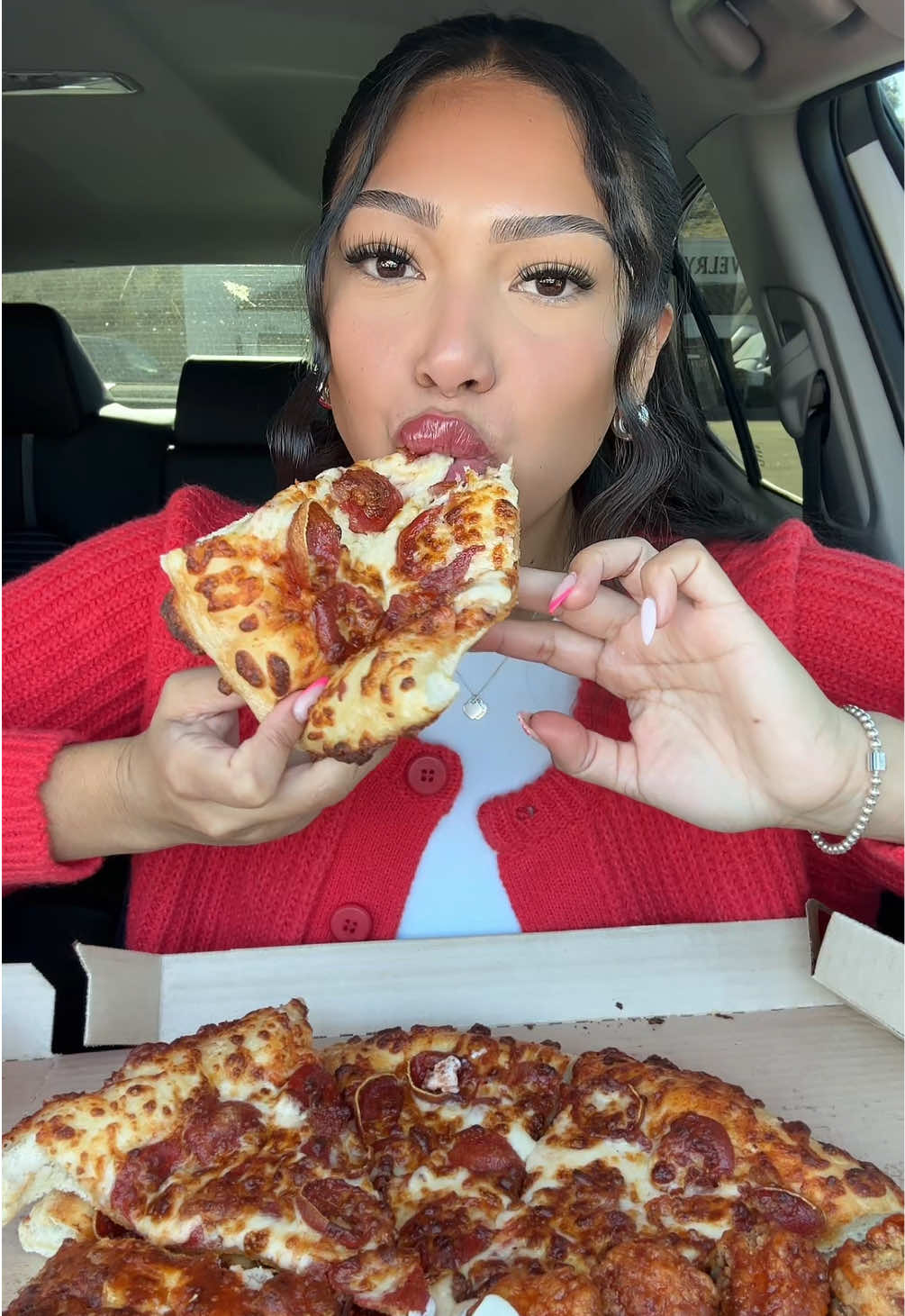 PIZZA HUT❤️🍕WHAT IS YOUR GO TO PIZZA ORDER??😊THIS WAS SO HOT I BURNT MYSELF😫#pizza#pizzahut#bestpizza#pepperoni#cheesy#Foodie#foodietiktok#eatingvideos#eatingshow#foodvideos#eatingasmr#eatwithme#asmrfood#asmr#foodvideos#mukbang#mukbangeatingshow#eatingshow#eatingsounds#bigbites#ranch#chewingsound#eatingsounds  