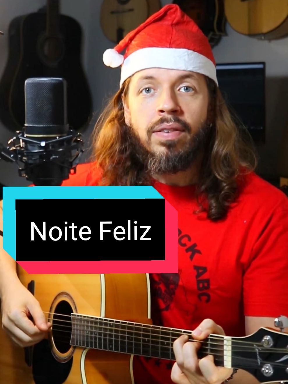 Já começaram as comemorações de Natal por aqui, tem até filme que conta a história  dessa música Noite Feliz  #natal #violao #canto 