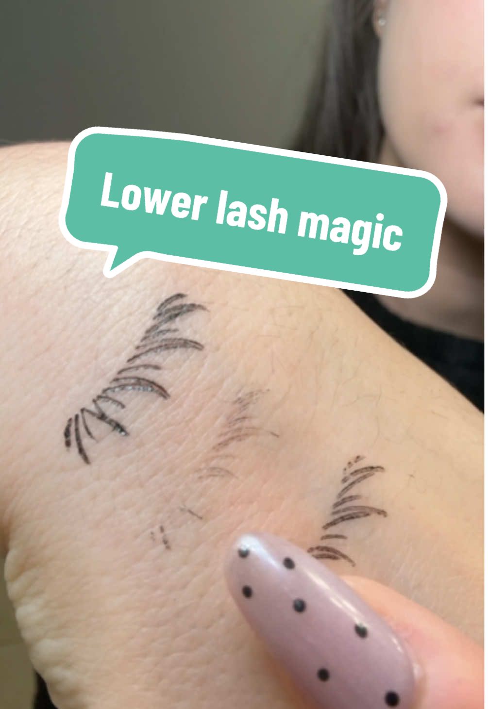 Stamp on flawless lashes in seconds! No smudges, no mess! Just beautiful lashes that stay put all day! @UNICOS Cosmetics #unicoscosmetics #makeuptutorials #lowerlashes #lowerlashstamp #makeuphacks #tiktokmademebuyit 