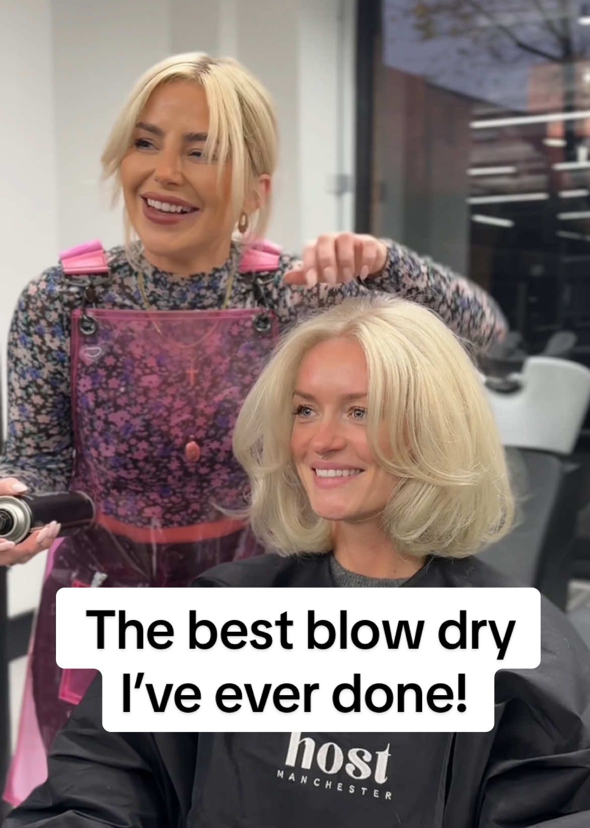 WTAF! I can not believe my eyes! I feel like a proper hairdresser, this was only my second attempt at blow drying after @Natalie 51 jones. I can not even tell you how amazed I am with the results 😲 If you want a scalp bleach paired with a bouncy blow dry, call me 📞 #hairdresser #hairtransformation #hairstylistsoftiktok #bleachinghair #scalpbleach 