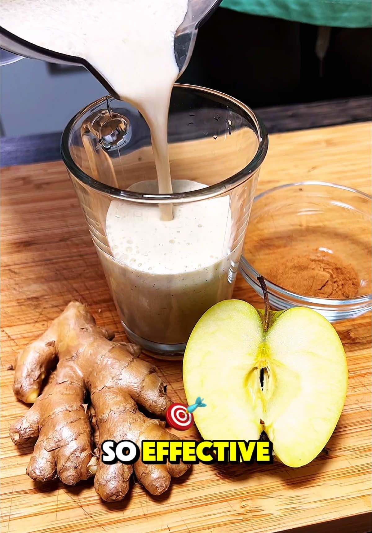 Mix cinnamon with apple ! #Recipe #recipes #naturalremedy #naturalremedies #homeremedies #tiredness #fatigue #metabolism #fyp 