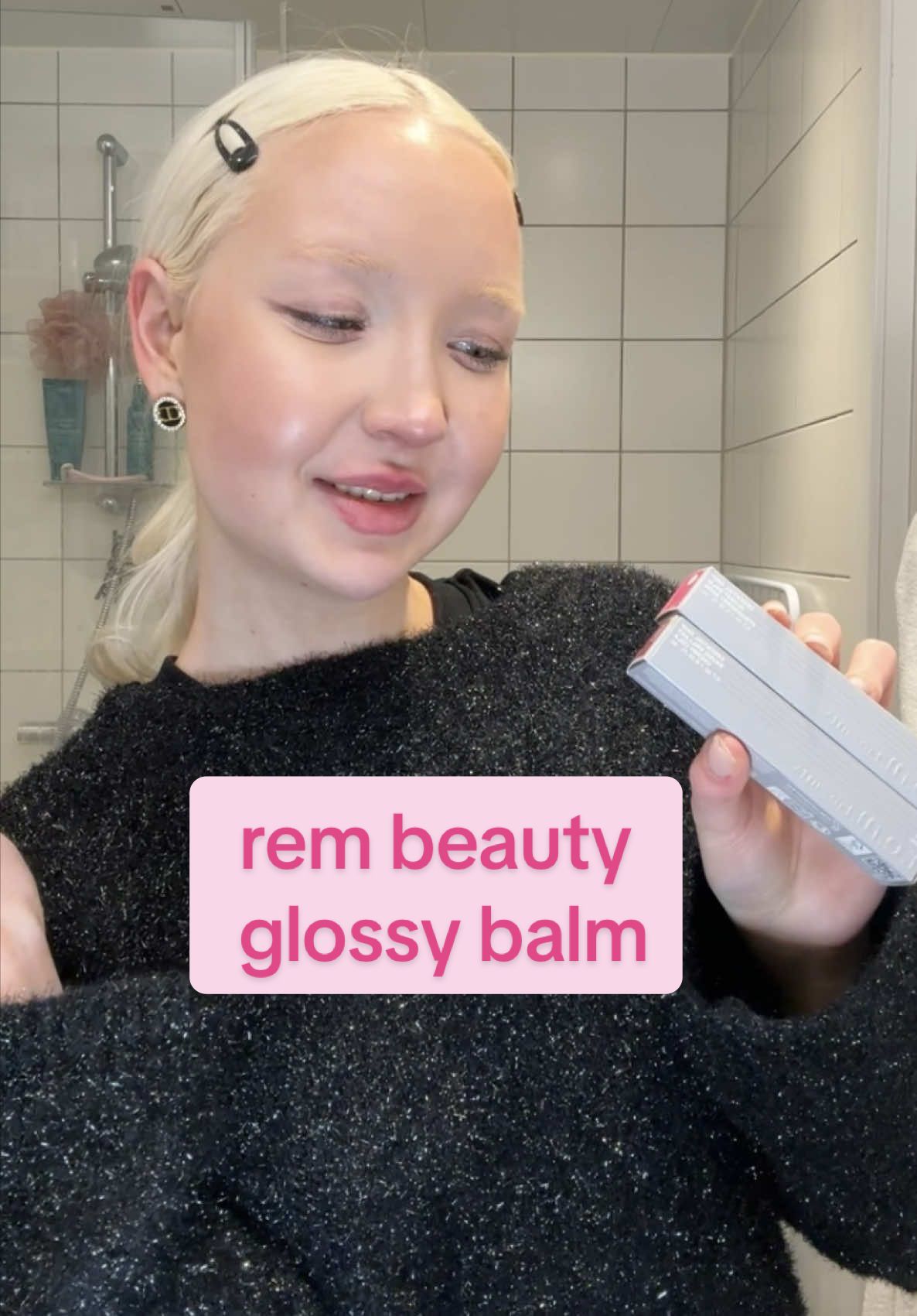 finally got my hands on a couple shades of @r.e.m. beauty glossy balm🤍🫧🎀🌬️ #makeup #rem #rembeauty #arianagrande #glossybalm #rembeautybyarianagrande #rembeautyreview