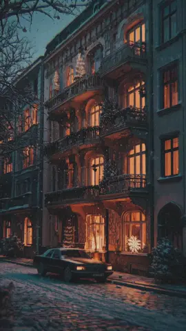 Imagine: It‘s Christmas im Kreuzberg during the 1990s #nostalgia #retro #nostalgic #1990s #christmas #xmas #kreuzberg #homealone 