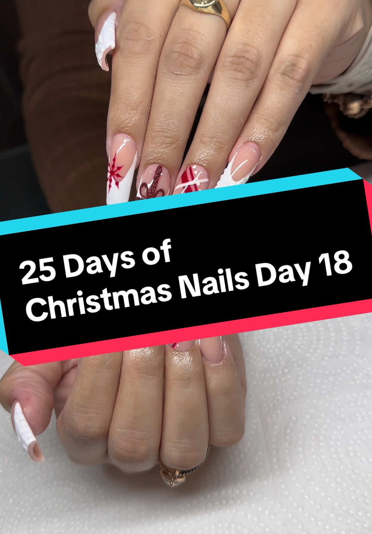 25 Days of Christmas Nails Day 18 #nails #nailsartvideos #rednails #christmasnails #uñasnavideñas #uñaslargas #longnails #frenchtips #frenchnails #sweaternails #sweaternailart #winternails❄️ #uñassueter 