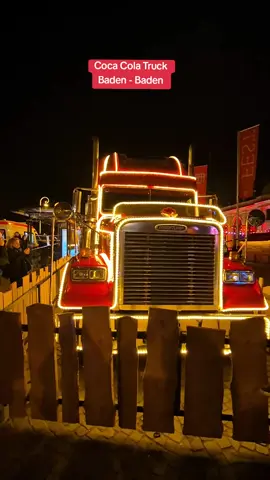 Heute mal etwas anderes ☺️ Der Coca Cola Truck war am heutigen Mittwoch auf dem Weihnachtsmarkt in Baden Baden. Vor dem Festspielhaus lockte es tausende von Besuchern an. Parkmöglichkeiten waren eine Katastrophe...  Ganz Baden Baden war voll gestopft.. Frohe Weihnachten 🎶👍🤑 #cocacola #truck #merrychristmas #cocacolatruck #badenbaden #festspielhaus #weihnachtszeit 