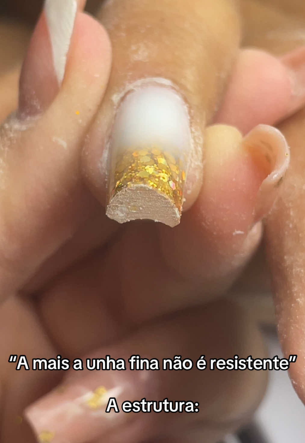 É cada uma viu🤐 #reconstrução #transformação #nails #unhasemgel #unhas #naildesigns #viraliza #fyy #vaiprofycaramba 