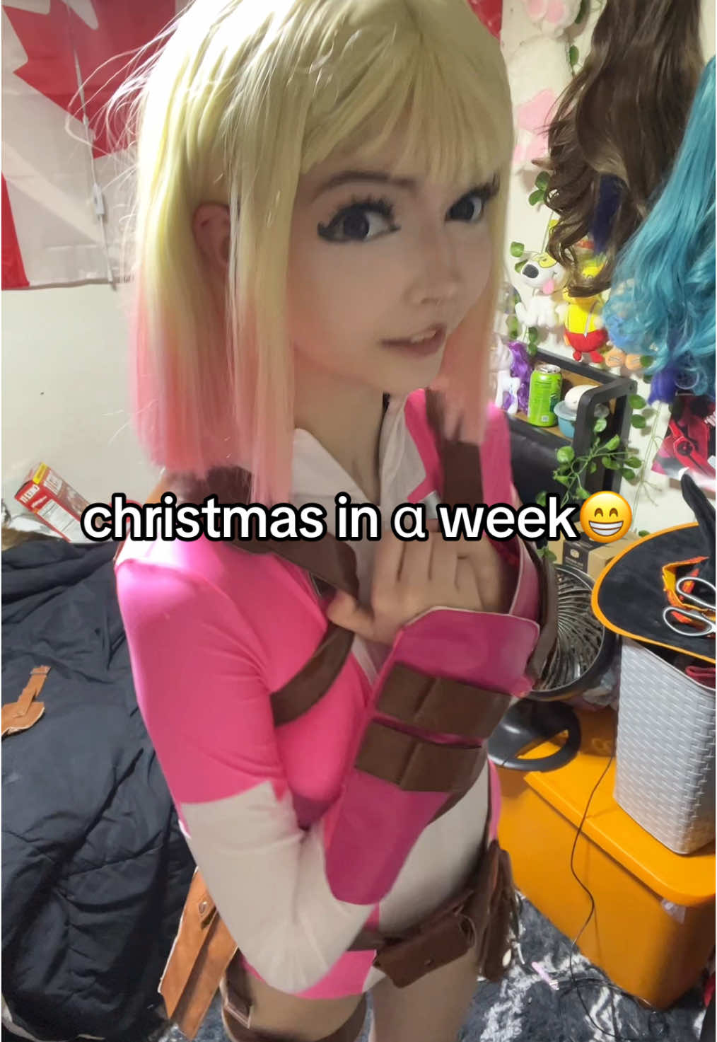 i can’t believe christmas is just α week away wow #fyp #gwenpool #gwenpoolcosplay #fortnite #marvelrivals #marvel 