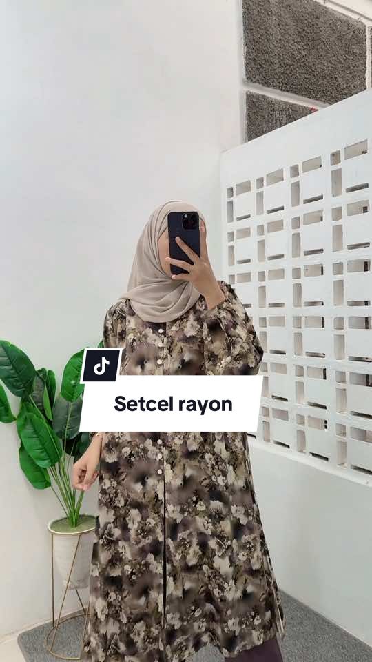 Limited stock!! Sebelum kehabisann. Setcel ternyaman untuk daily✨😉🫶 #melisasyari#setcel#setlongtunik#fyppppppppppppppppppppppp#fyp 