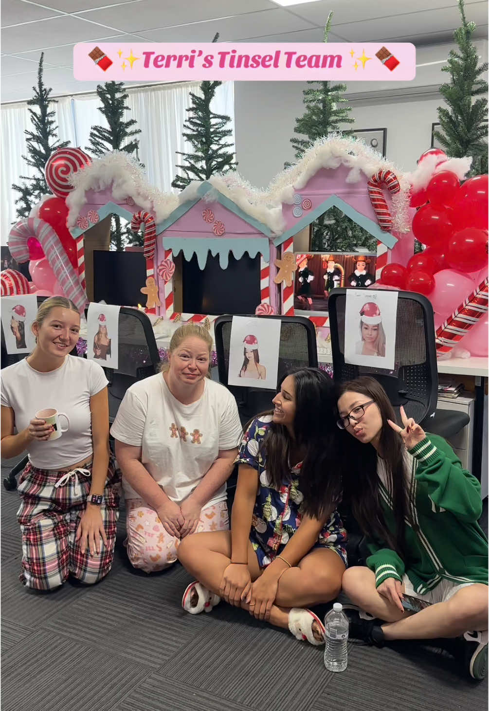 Christmas desk decorating comp at the TSF HQ 🍭🎄🎀 Vote for your favourite team below 🎁 #thatssofetchau #christmasdecor #christmasdeskdecor #deskdecoratingcontest #workfun #workchristmas #dayatwork 