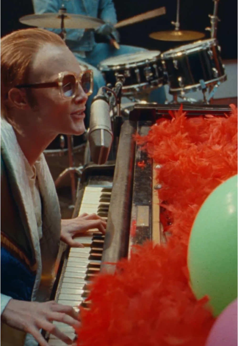 Starring @Cara Delevingne as @Elton John … Step Into Christmas, Behind The Scenes! Watch Now 🎥⭐ #EltonJohn #CaraDelevinge #StepIntoChristmas #ChristmasMusic 