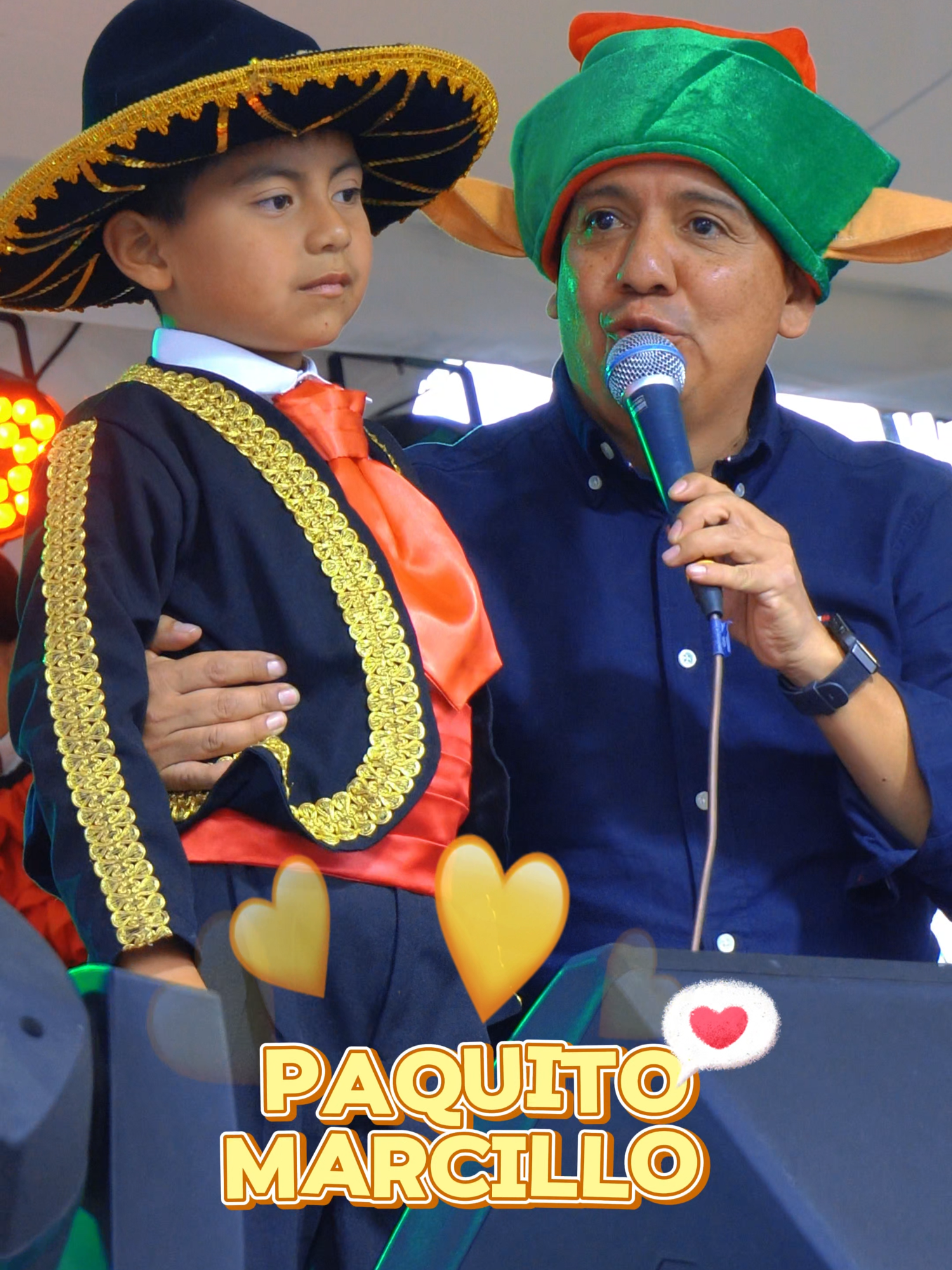 PAQUITO MARCILLO#quitoecuador🇪🇨🇪🇨 #viralvideotiktok #djalexmarcillo #viraltiktok #djs #fiestadecolores #NAVIDAD #navidad #mariachi #fbt #paratiii Hoy quiero compartir algo muy especial con todos ustedes: les presento a mi hijo Benjamín. 🎶💖 Cada vez que lo veo cantar, me llena el corazón de orgullo y gratitud, sabiendo que, a tan corta edad, ya tiene el coraje y la pasión para seguir sus sueños. ¡Este es solo el comienzo de un camino lleno de magia y talento! 🌟 #BenjamínElCantante #OrgulloInfinito #MiPequeñoSoñador