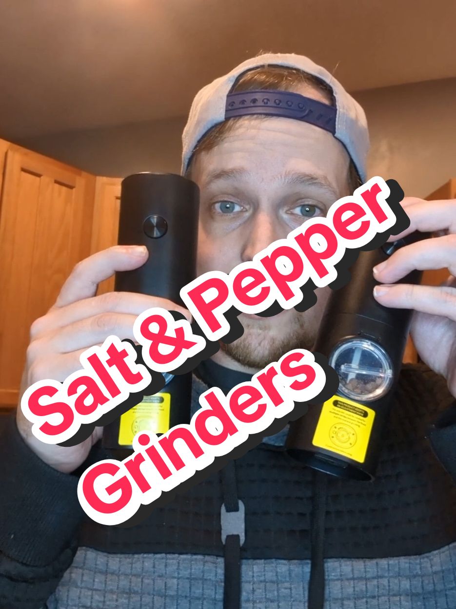#salt #pepper #saltpeppergrinder #kitchengadgets #tiktokmademebuyit #cooking #seasoning 