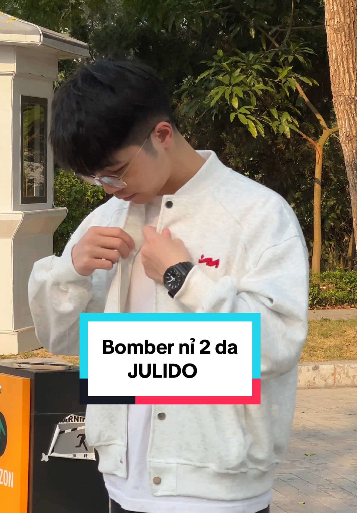 Bomber nỉ 2 da mà chỉ có mức giá hơn 100k có nghe nhầm không ? #reviewlamdep #xuhuong #reviewthoitrang #phoidonam #viral #julido #bomber 