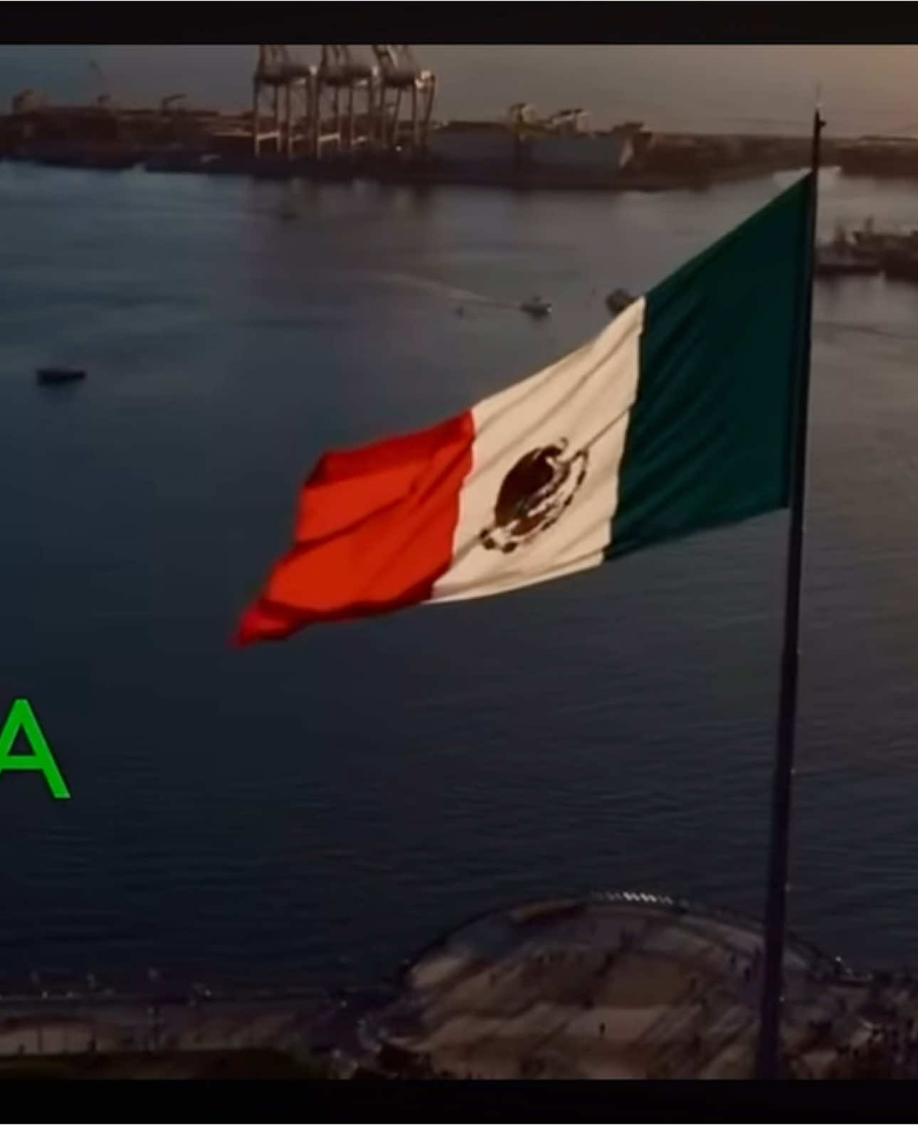 Y cambiamos de lugar no de bandera 🇲🇽 #himnomigrante #orgullomexicano 