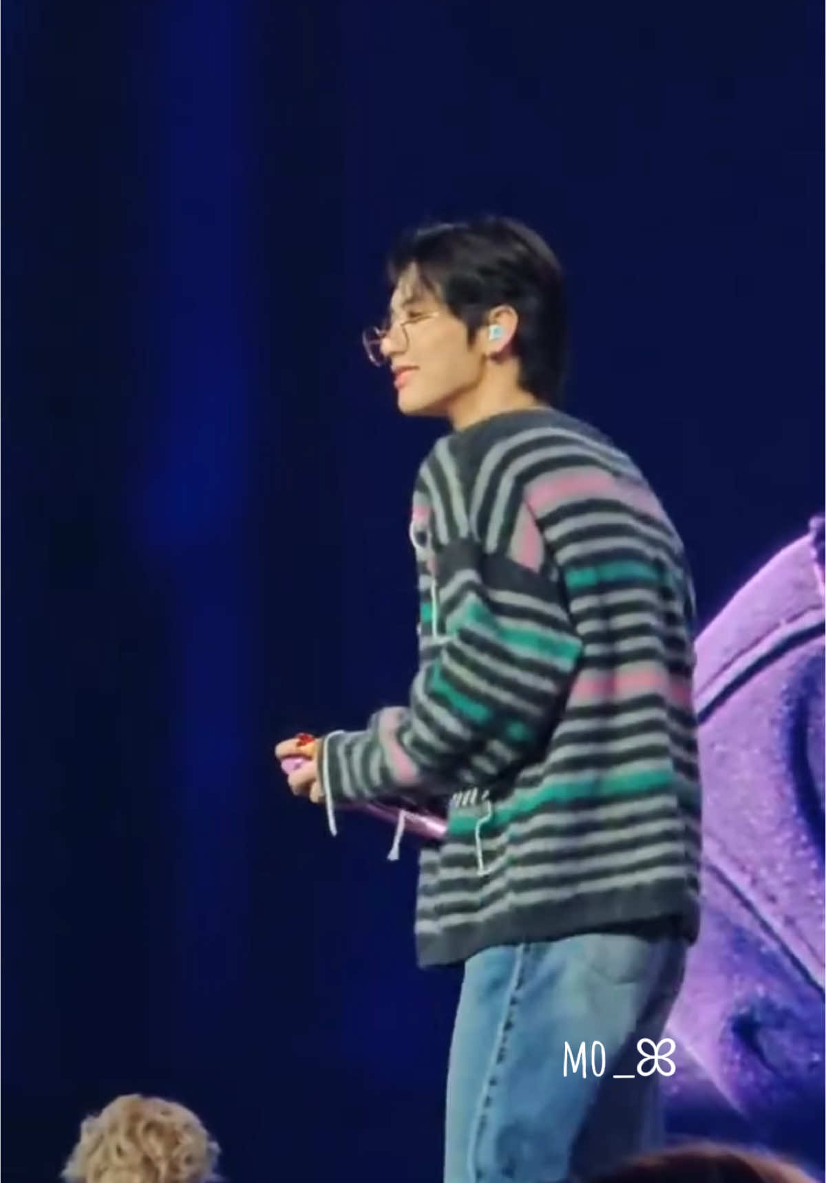 aigoooooooo ~ That smileeee 🧎‍♀️🧎‍♀️🧎‍♀️ I got this video from onedoor friend who went to Day2, She said it is a gift for me 🥹 #태산 #BOYNEXTDOOR #TAESAN #보이넥스트도어 #Handongmin #fypシ #BOYNEXTDOOR_KNOCK_ON_Vol1 #KNOCK_ON_Vol1_INCHEON_DAY2 