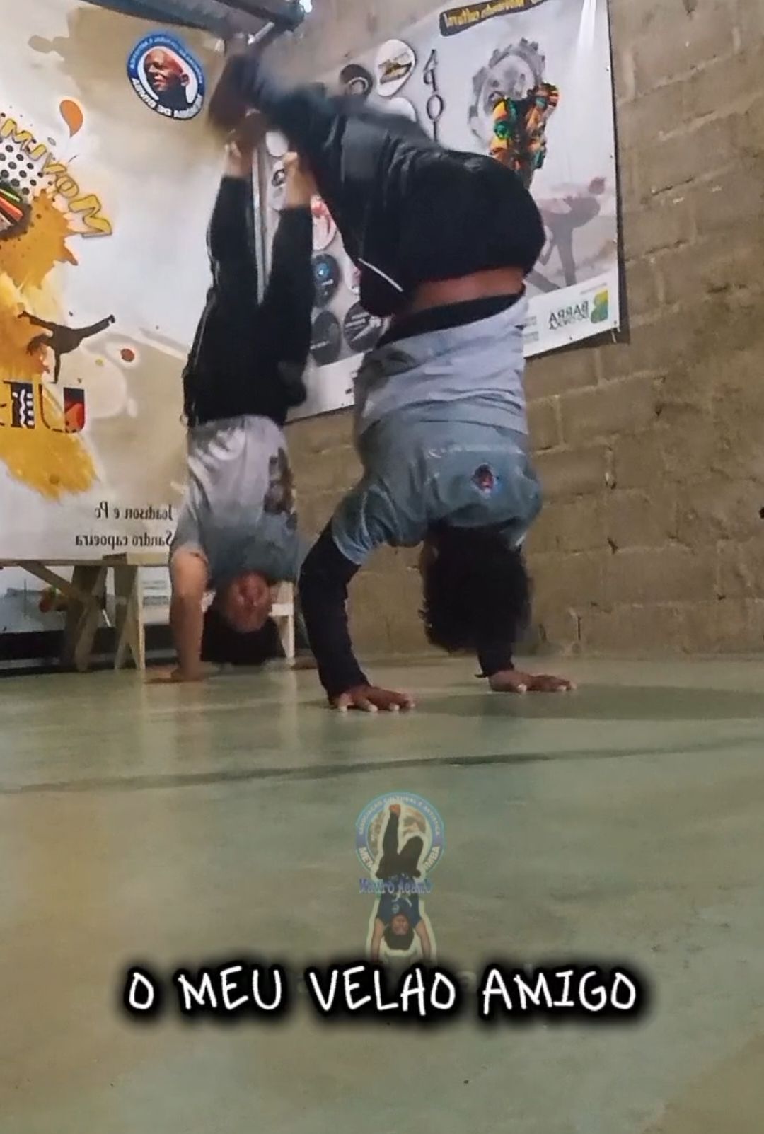 camarado meu, jogando e brincando, mas meu irmão  ao som do grande contra mestre tucano da maré  no jogo @Cauan_acamb e @mauroacamb #capoeira #musicadecapoeira #jogodecapoeira #jogao #fy #capoeiraregional #capoeiraangola #tikviral #vaiprofycaramba 