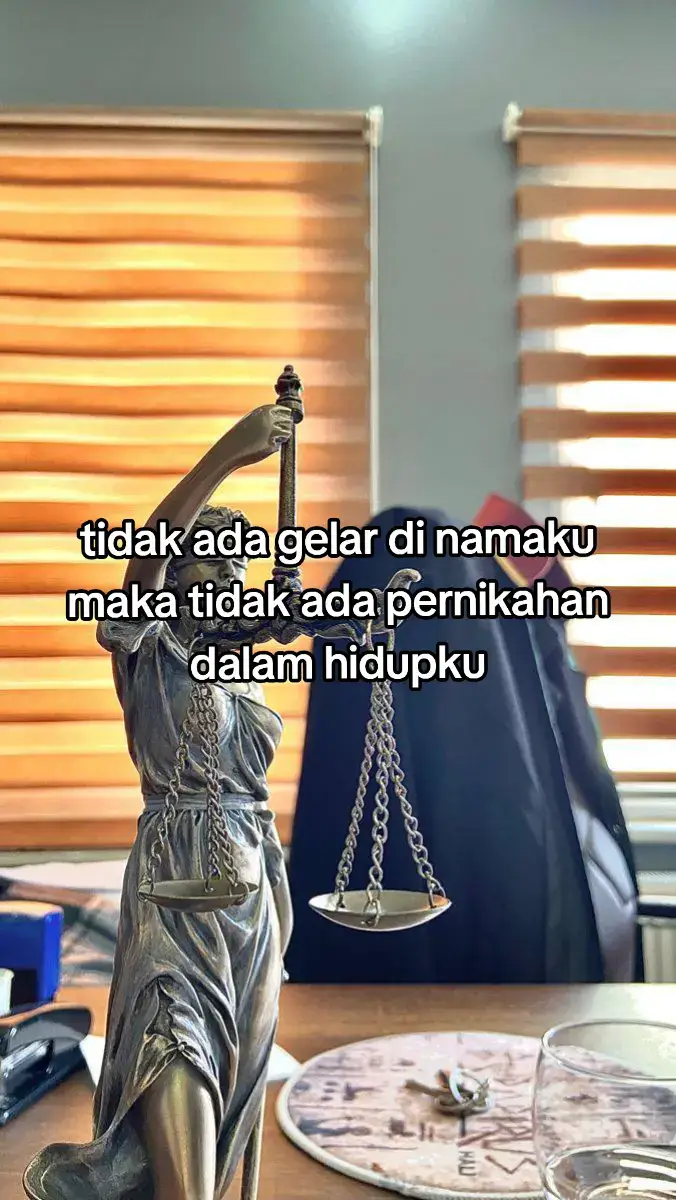 akan kuusahakan gelar itu #qoutes #girls #women #hukum 