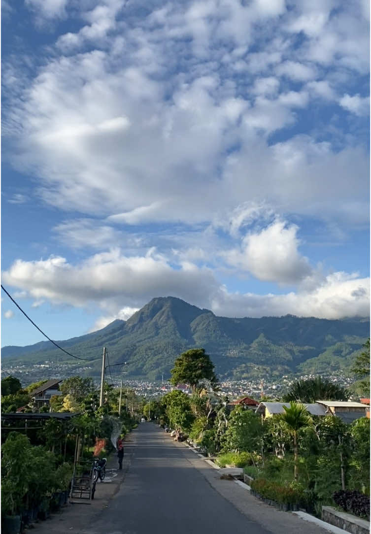 Pov: slow living di Batu 🍃🌤️ #batu #sidomulyo #pasarbunga #fyp