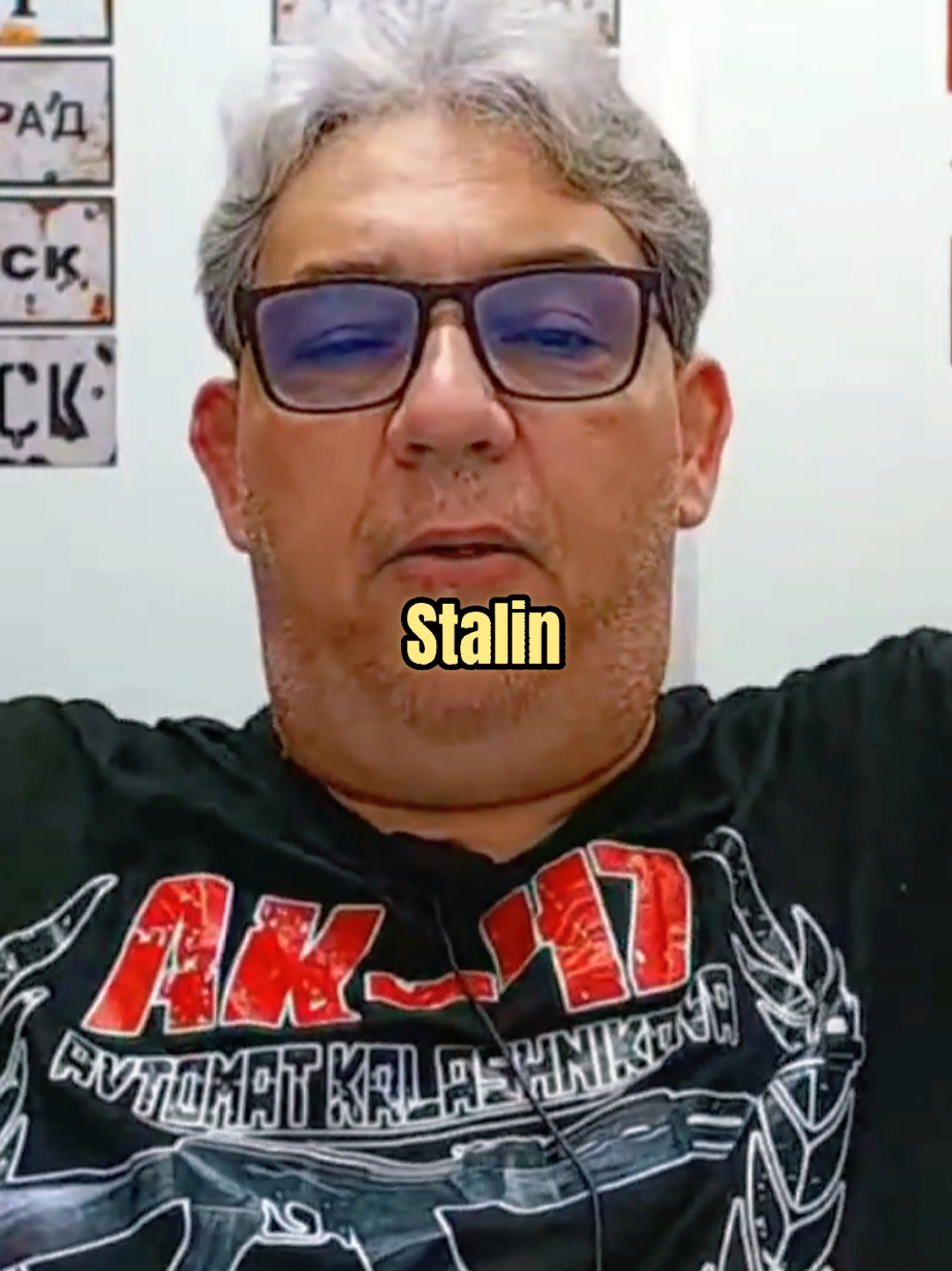 Assim mesmo @Guerra Patriótica  #leftiktok #comunismo #socialismo #natal #stalin 