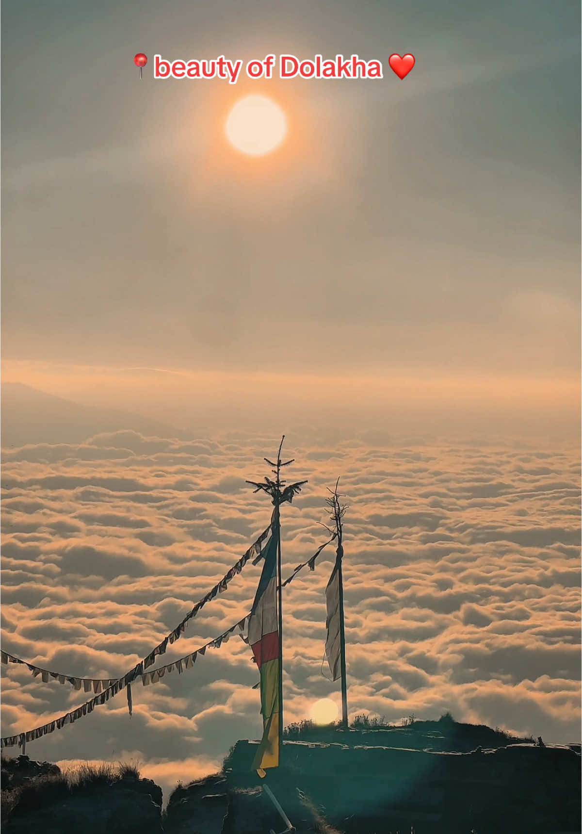 Beauty of dolakha ❤️🇳🇵 #dolakha #dolakhanepal #kalinchowk #fyp #clouds #explore #visitdolakha #morningview #peace #keepsupporting #trending #himalayan #nepal #peaceofmind #heaven #fypシ #promote 