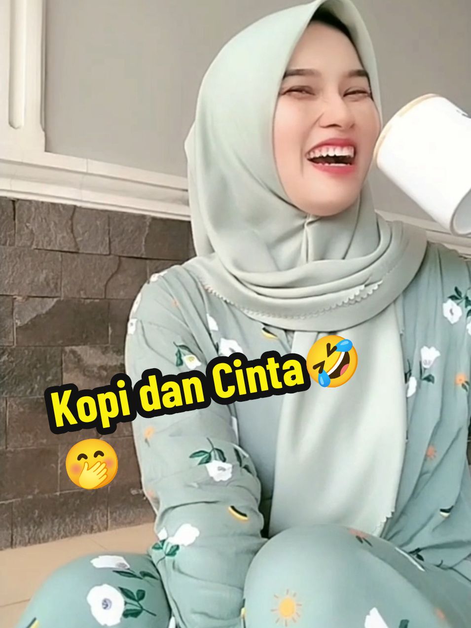 Kopi dan Cinta🤭🤣#lucu #momresinda #lucuk 