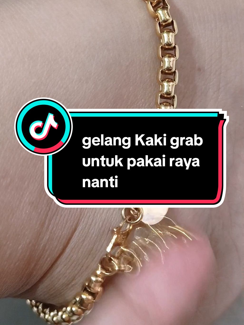 raya nak dekat apa kata korang grab sekarang simpan buat stok aksesori korang Nanti🥰#rantaikaki #gelangkaki #rantai #rantaijagung