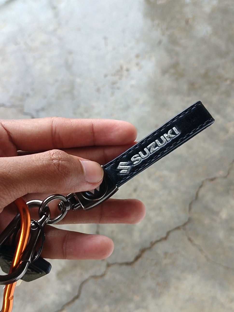 Suzuki keychain 🔥 #keychain #suzuki #motorcycle 