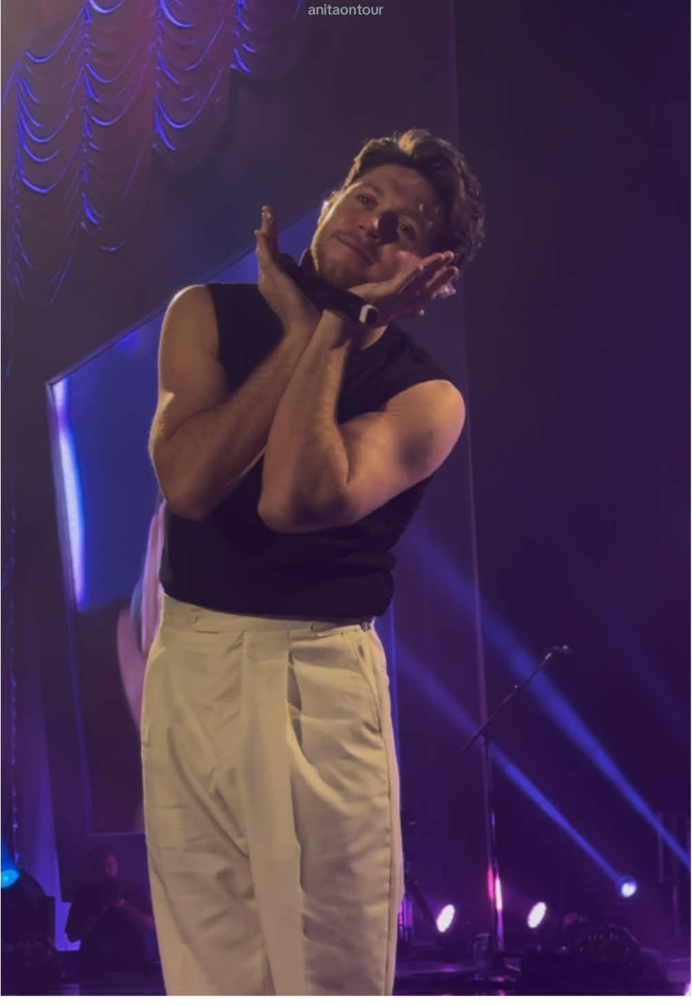 Niall: ✨louder✨  Munich:  #niallhoran #fyp #onedirection #niallhoranvids #niall #1d #onedirectionedit #theshow #pose 