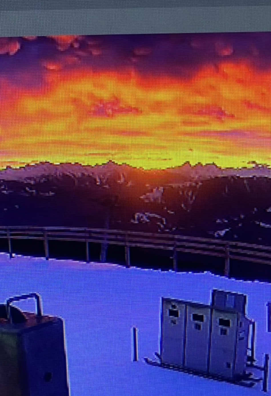 Burning Mountains 🔥@LAAX #laax #sunrise #laaxbaby #morning #dream 