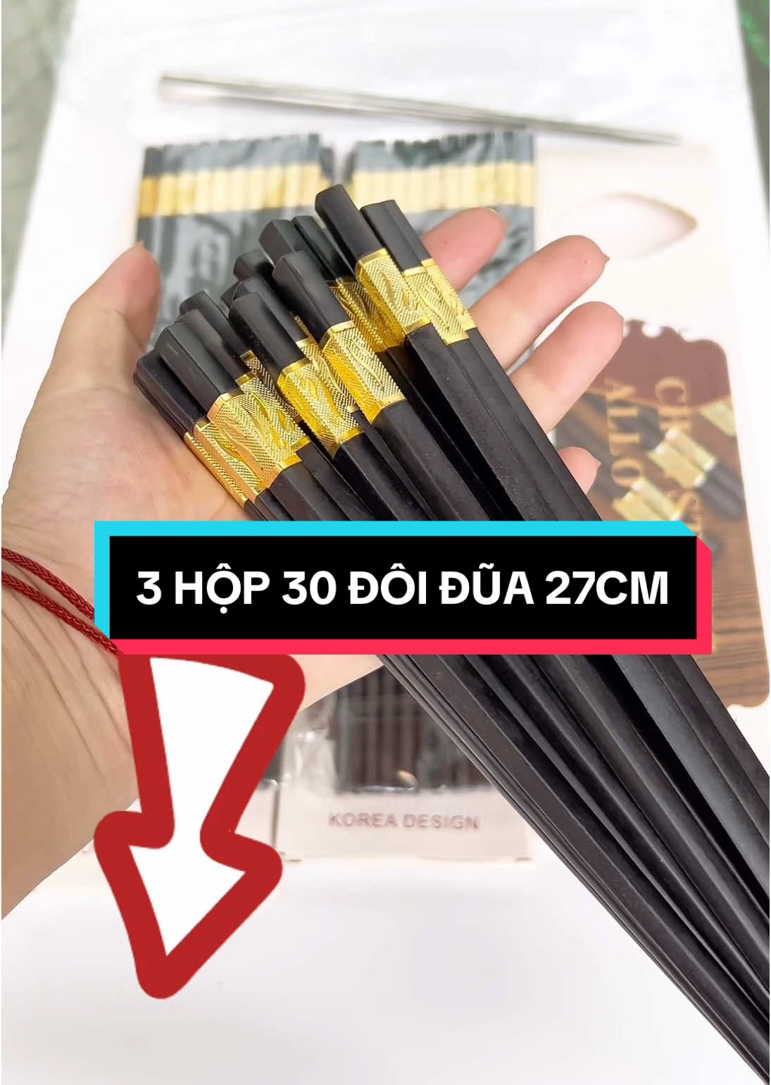 Combo 30 đôi đũa bọc vàng, nhựa đen chịu nhiệt 220 độ, có nhám chống trơn trượt #duamavang #duamavanghanquoc #duanhua #duanhuakhangkhuan #quynhmunmun #nhacuadoisong #dungcunhabep #batdua #xuhuong 