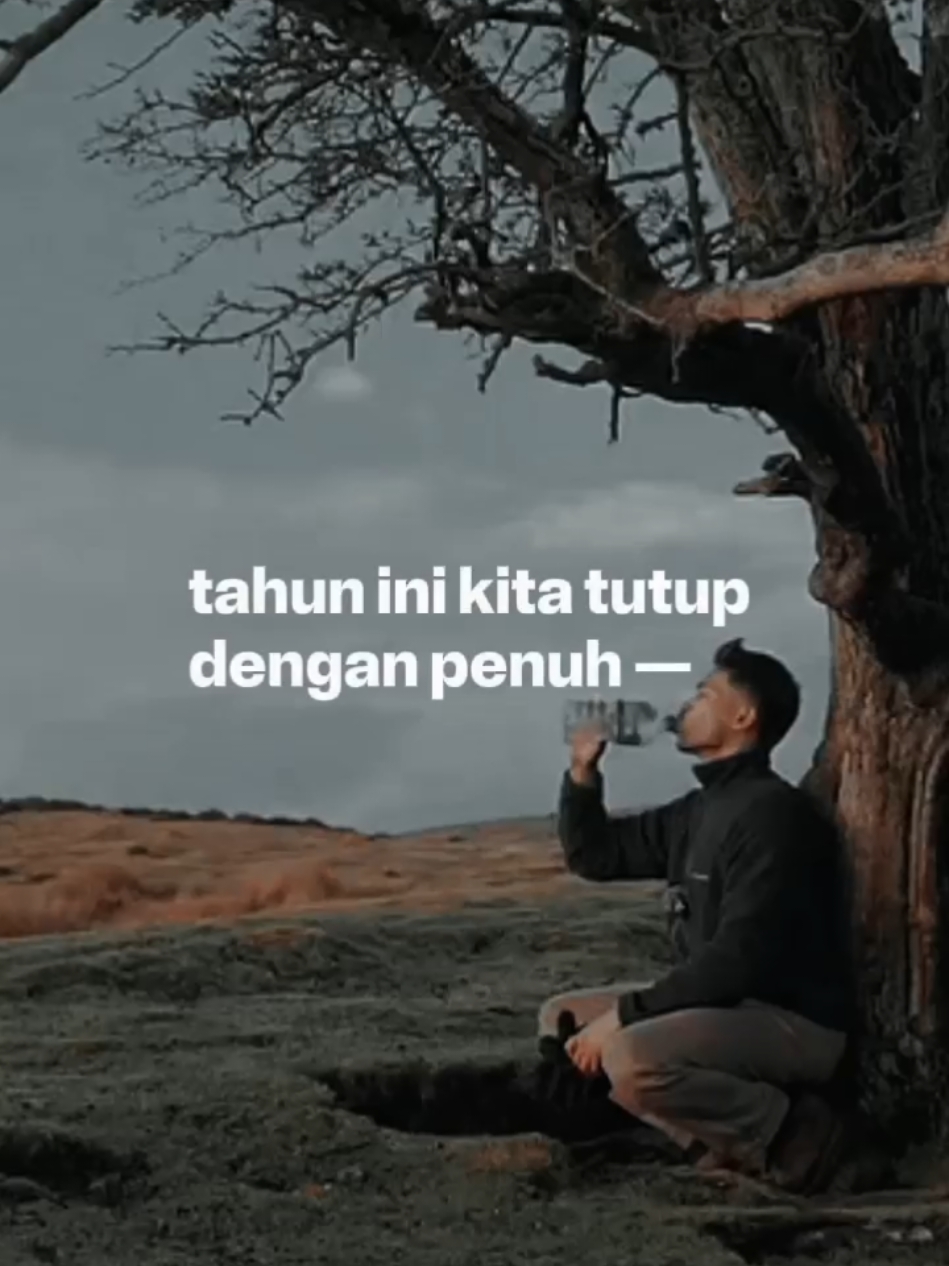 #CapCut Tahun ini kita Tutup Dengan penuh rasa Syukur #voicestory #katakatamotivasi #akhirtahun #tahunbaru