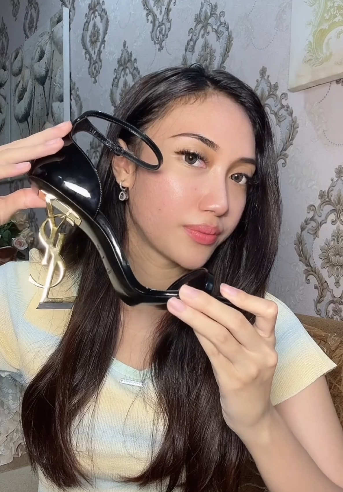 unboxing ysl opyum heels 🖤 #yvessaintlaurent #saintlaurent #luxury 