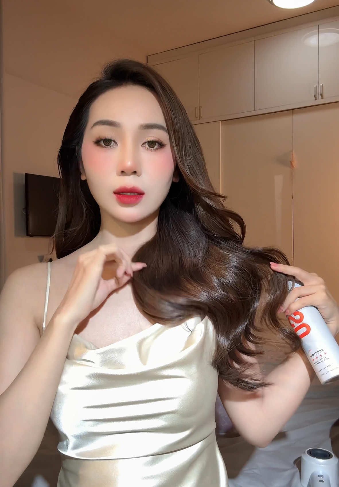 Makeup xinh đi event