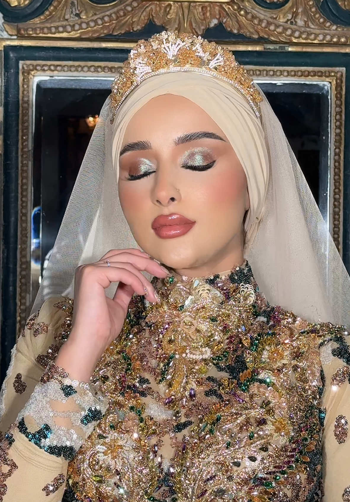 شو رأيكم في لميكاب العرس تونسي 🇹🇳@Rim Youssef Makeup Artist ✨🪄 😍#اكسبلورexplore #douhalaribiii❤️ #المغرب🇲🇦تونس🇹🇳الجزائر🇩🇿دكريتو_فلوسي_2024 #نحبكم_كامل_هنا_لخاوة_❤️🙏🏻💚 