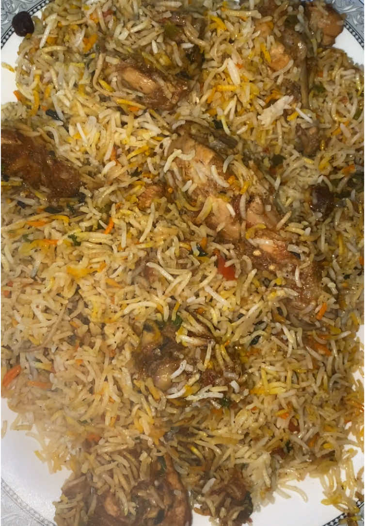 Biryani#biryani#aqsareanacuisine#viralvideo #fyp 