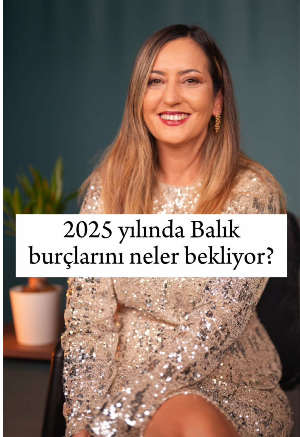 Selamlar canım arkadaşlarım, 💫Öncelikle hepinize şahane bir yıl dilerim.  2025 öyle bir yıl olsun ki mutluluktan havalara uçun, tüm dilekleriniz gerçek olsun.🙏🏻🥳 💫Daha detaylı bilgi için Youtube sayfama beklerim. Tuğba Karadayı ile Astroloji Kanalından izleyebilirsiniz.🤩 Şimdiden İyi Seneler ♥️🥳💫 #astrolog #astroloji #burçlar #burclar #burçyorumu #burçyorumları #astrologanne #haftalıkburc #haftalıkburcyorumu #haftalıkburcyorumları #koçburcu #boğaburcu #ikizlerburcu #yengeçburcu #aslanburcu #başakburcu #teraziburcu #akrepburcu #yayburcu #oğlakburcu #kovaburcu #balıkburcu #aşk #para #Love #money #2025 #tugbakaradayi  #yıllıkburçyorumları 