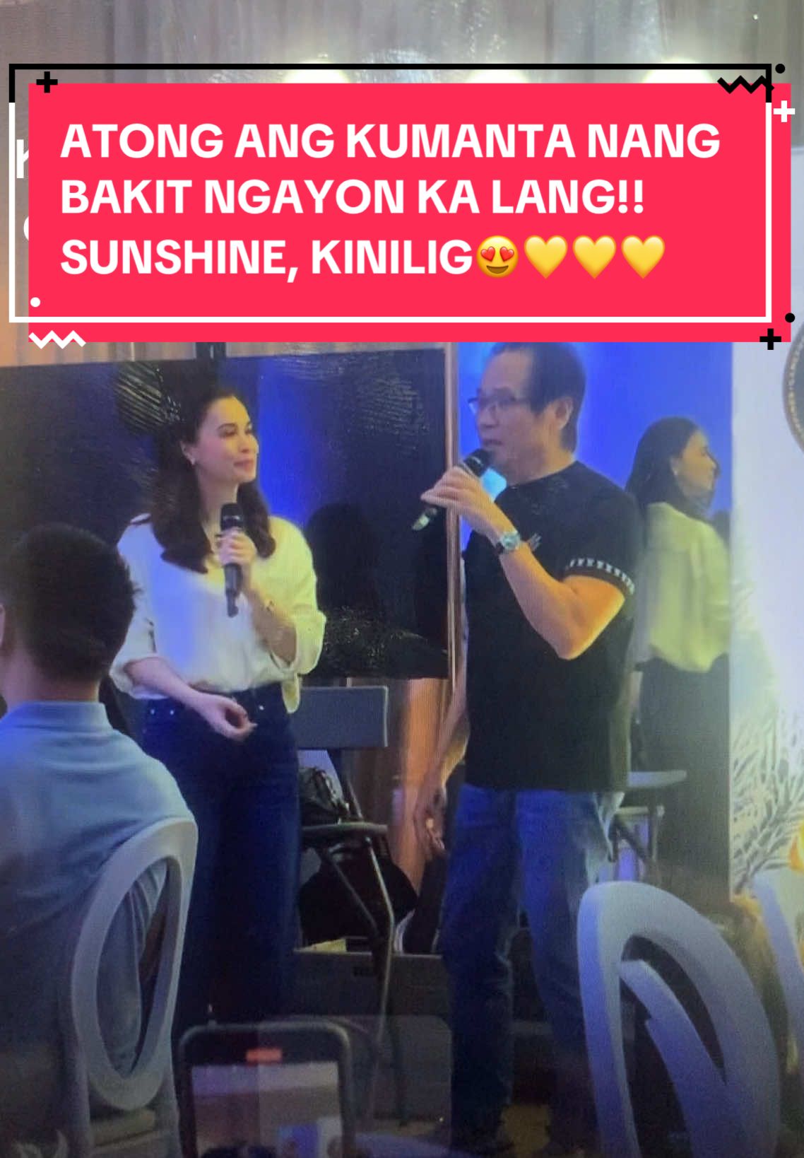 AYUDA AYUDA AYUDA!! Kilig to the bones ang mag jowa na si ATONG ANG AT SUNSHINE CRUZ. Bakit ngayon ka lang dumating sa buhay ko ang kinanta nang boyfriend. Ang saya nang girlfriend ahhh #fyp #videoke #Love