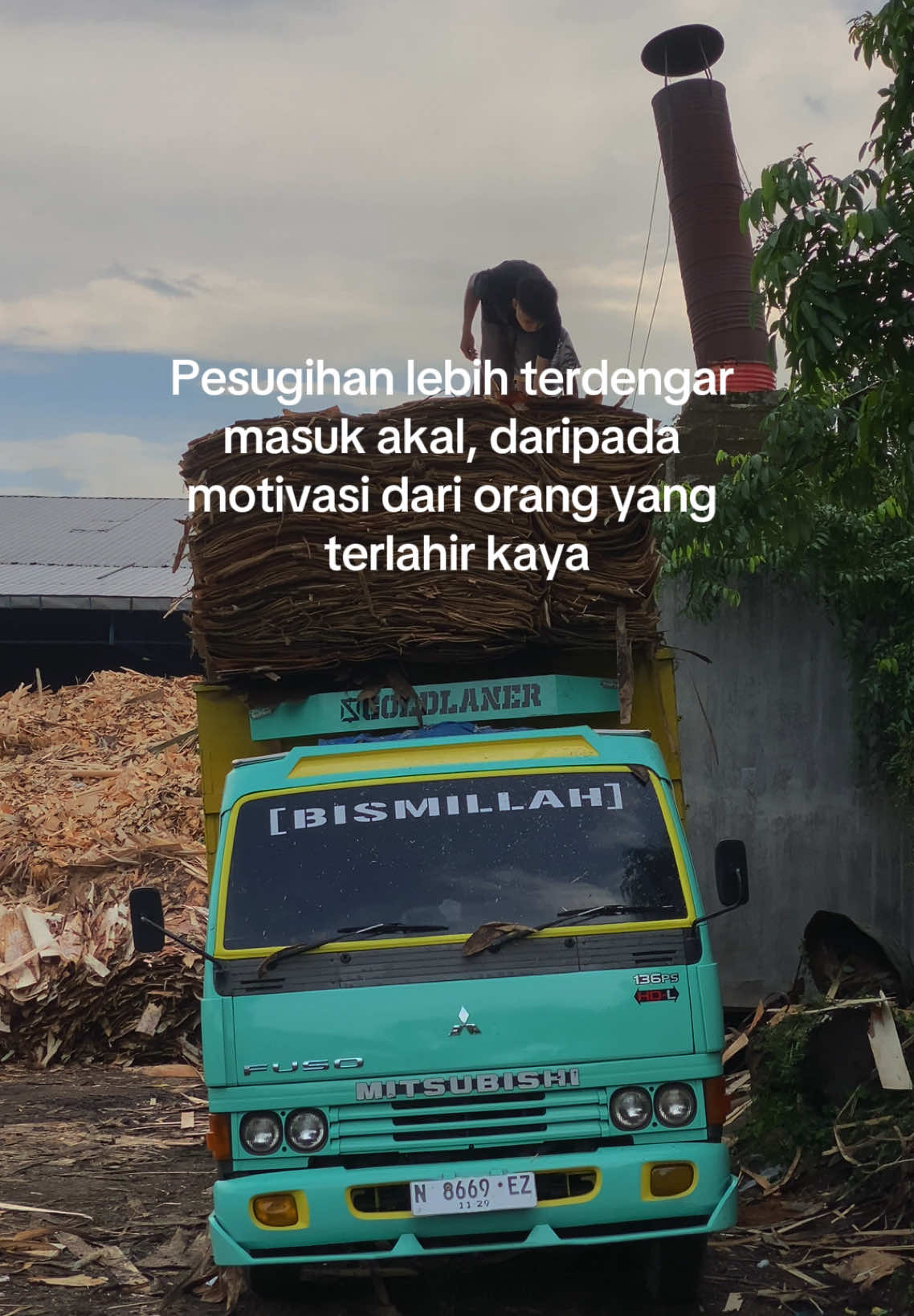 🤐 #komunitastruckmalang #malangrayatrucklovers #ragasaherexstyle #herexstyle #malanghits #drivermuda #drivermudapunyacerita #malang24jam #story #pekerjakeras #sopirtruckindonesia🇮🇩 #fyp #fypシ 