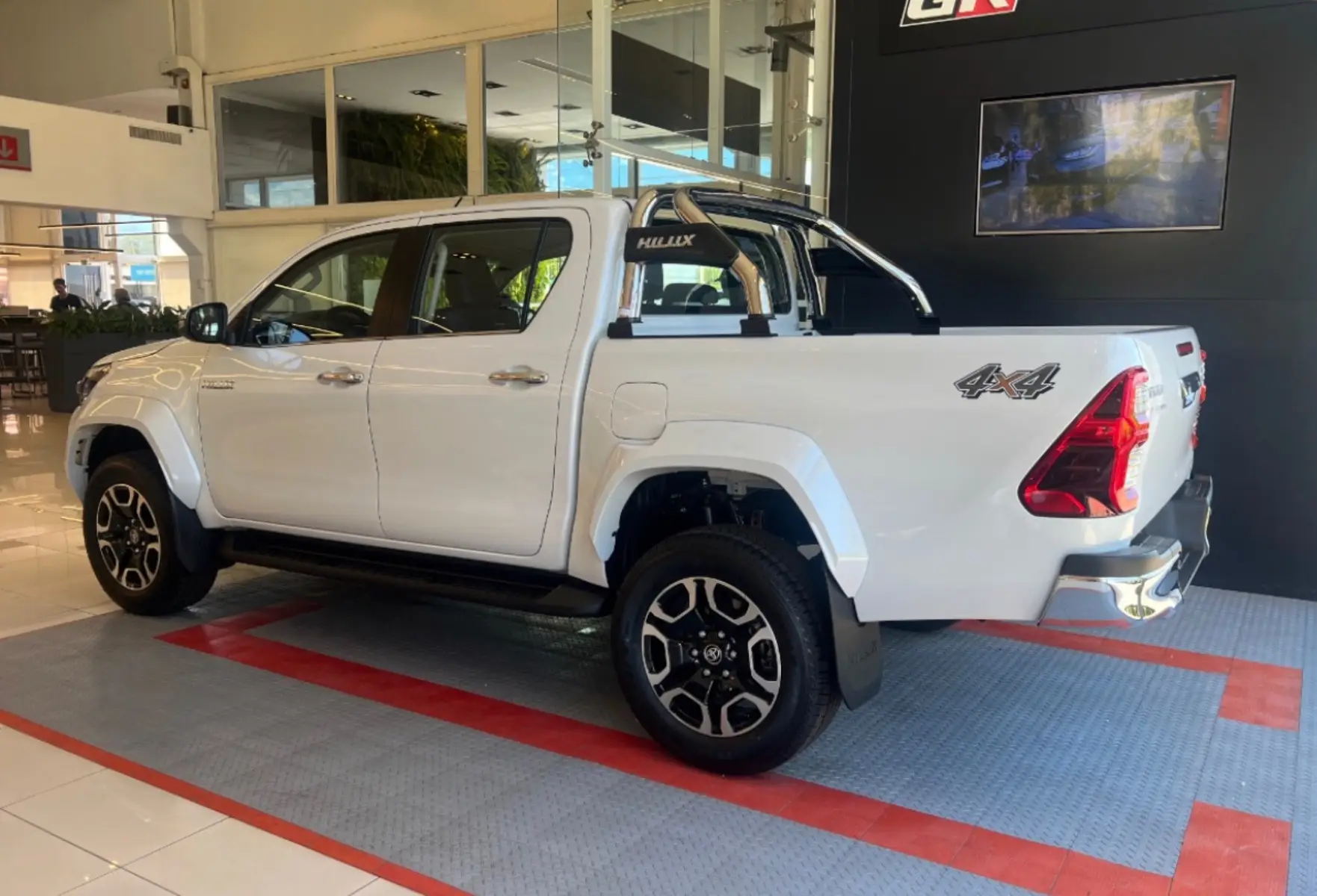 Toyota Hilux Srx 2.8tdi 4x4 Automatica 2025 0km a Patentar Fisica. #toyota #hilux 