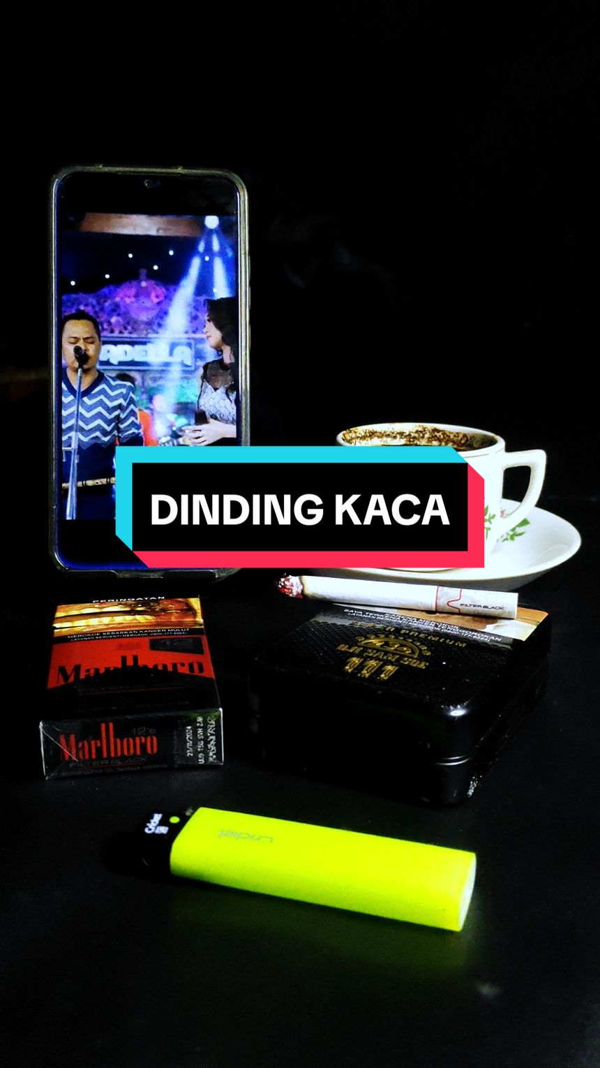 Requestmu kang _ @yudhaagghapratamaajeuhh0  Judul Lagune _ DINDING KACA Seng Nyanyi _ @difarina.indra ft @fendik_adella.44  Sumber Vidio _ @dangdutinajaaofficial  #dindingkaca #difarinaindra #fendikadella #bahanswmu #ngopi #ngopisantuy #ngopibosss☕☕☕ #dangdut #kopidangdut #dangdutkoplo #storydangdut #fyp #fypシ゚ #fypdong #fypシ゚viral🖤tiktok #bahanswmu #bahanswmubolo😁 