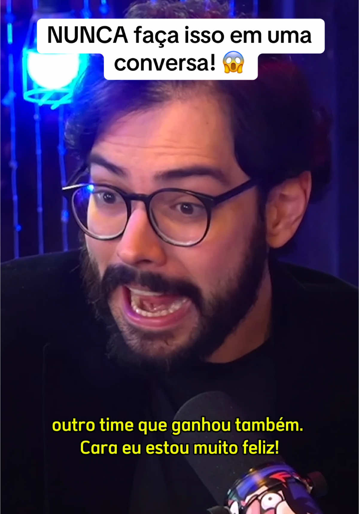 Alguém já tentou superar a sua história? Me conta aqui 👇 #gatilhosmentais #comunicaçãonãoverbal #marketingevendas #elprofesor #persuasão #timidez #BookTok #comunicação #oratória #livrostiktok #giovannibegossi #CANAL 