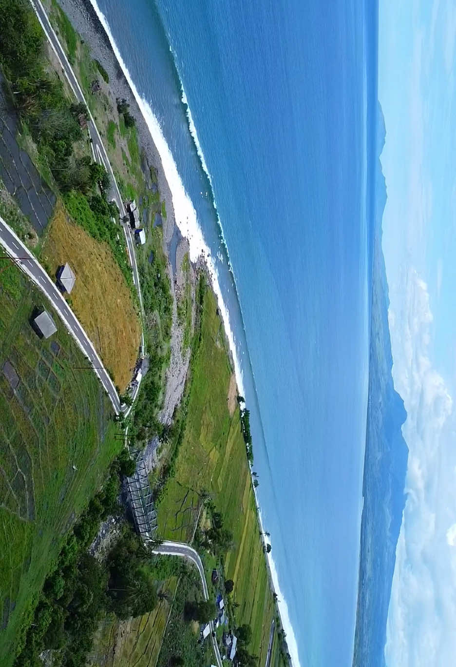 pov : jln di Lembor Selatan di record dri atas🫶#labuanbajo #waerebo #lembor #drone #dji #view #beachvibes #travelers #pilotdrone 