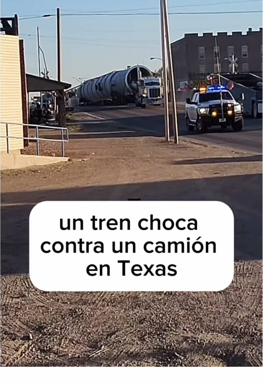 Un tren choca contra un camión en Texas y ha matado a al menos una persona dejando a otras cuatro heridas. Según las autoridades 