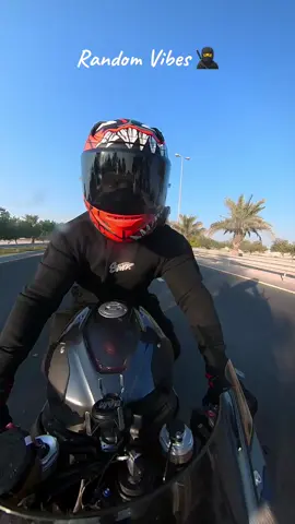 Bike Vibes 🥷@Alaa Almaskti #الشعب_الصيني_ماله_حل😂😂 #foryou #cupcut #bahrain #explor #s1000rr #bmwmotorsport 